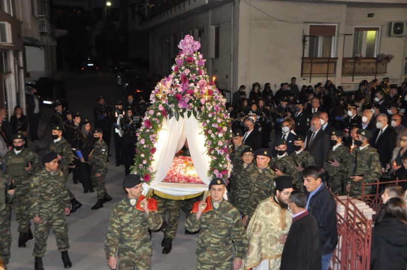 Τά ἅγια Πάθη τοῦ Κυρίου μας ἡ Ἀποκαθήλωσις καί ὁ Ἐπιτάφιος στόν Ἱερό Μητροπολιτικό Ναό Δράμας